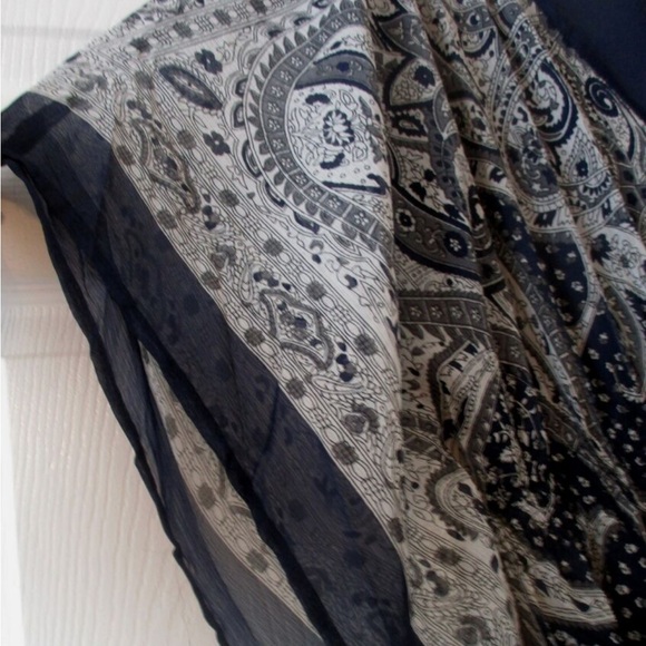 Speed Control Navy White Paisley Chiffon Lined Maxi Kaftan  plus size PTP 24 - Picture 2 of 4